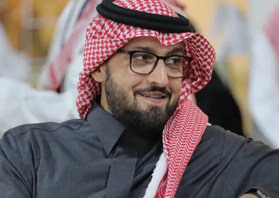 Imagem ilustrativa da imagem Laudo revela causa da morte de príncipe saudita achado em hotel de Londres