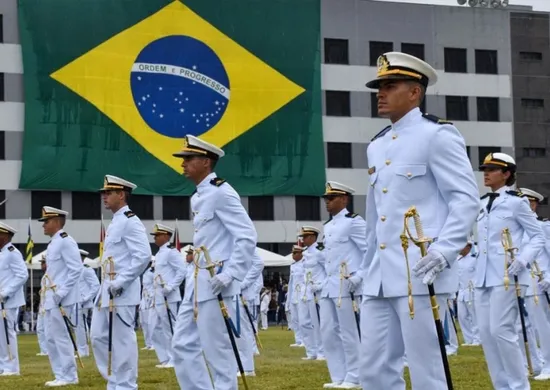 Imagem ilustrativa da imagem Marinha abre concurso para Corpo Auxiliar de Praças com 400 vagas de nível técnico