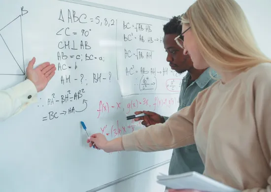 Imagem ilustrativa da imagem Nota do Enem: 9.436 vagas para estudar em 34 universidades do Brasil