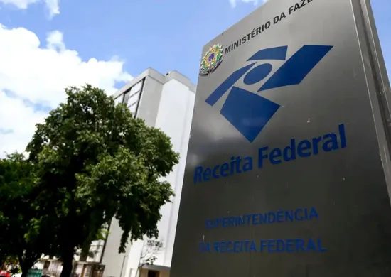 Imagem ilustrativa da imagem Concursos federais terão 53.530 vagas em 2027 com salários de até R$ 24 mil