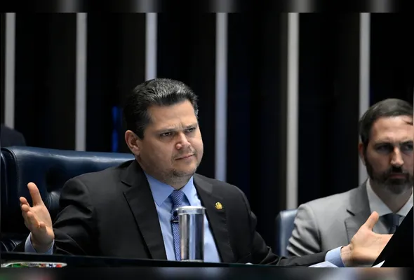 Revista afirma que proposta menciona repasse via conta no exterior; Polícia Federal rejeitou acordo e material segue sob análise
