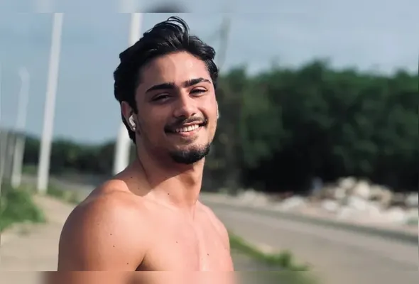 Arthur Mullinari praticava bodyboard no momento do desaparecimento