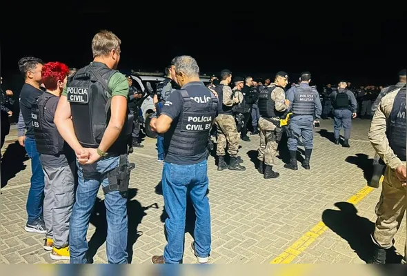 Ao todo, mais de 80 policiais participam da operação