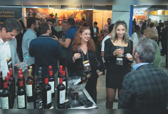 Movimentação na Vitória Expovinhos em edição anterior: evento começa hoje, na área do Álvares Cabral