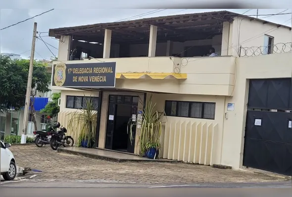 A corporação foi informada de que o homem estava em surto e teria agredido o idoso, e foi acionada para prestar apoio pelo Samu, na madrugada de terça-feira (28)