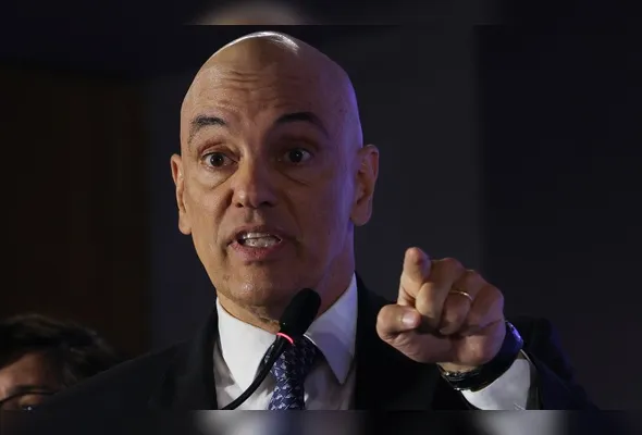 Moraes teve conversas com Vorcaro expostas após quebra de sigilo