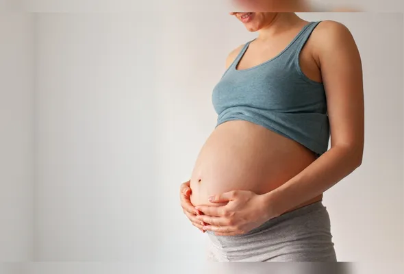 Métodos como DIU, implante, injetáveis, anel vaginal e adesivo não dependem da absorção intestinal e não sofrem esse impacto.