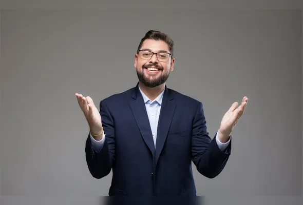 Apresentador já trabalhou na Rede Tribuna e agora volta para comandar o programa da TV Tribuna/Band