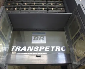 Imagem ilustrativa da imagem Transpetro anuncia concurso com 4.171 vagas e salário de até 15 mil