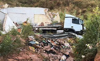 Imagem ilustrativa da imagem Caminhoneira e filha de 2 anos de Cariacica ficam feridas em acidente em MG