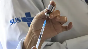 Imagem ilustrativa da imagem ES aplica 17.503 doses em crianças e adolescentes no dia D de vacinação