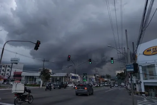 Imagem ilustrativa da imagem Inmet emite alerta amarelo para risco de tempestade com queda de granizo no ES