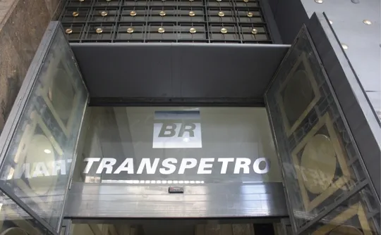 Imagem ilustrativa da imagem Transpetro anuncia concurso com 4.171 vagas e salário de até 15 mil