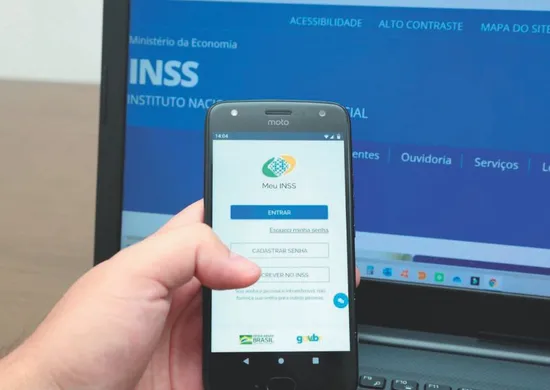 Imagem ilustrativa da imagem INSS nega metade dos pedidos de auxílio, licença e aposentadoria