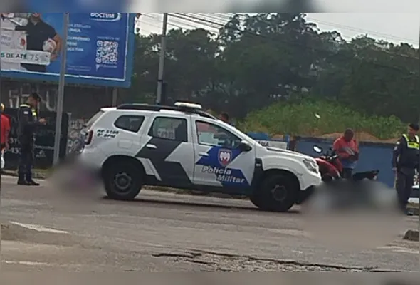 Imagem ilustrativa da imagem Motorista de aplicativo e passageira morrem após veículo bater em árvore em Vitória