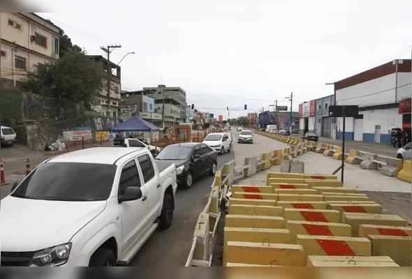 Obras na avenida Carlos Lindenberg: mudança deve afetar principalmente quem utiliza o cruzamento para acessar a região no sentido Vitória