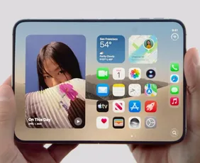 Imagem ilustrativa da imagem Apple lança iPhone Duo, o primeiro celular dobrável da marca. Veja imagens