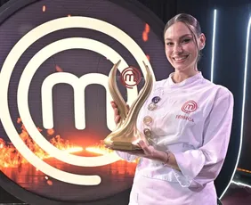 Imagem ilustrativa da imagem Bombeira vence o 13º MasterChef Brasil com prato inspirado no litoral sul do Brasil