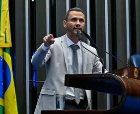 Imagem ilustrativa da imagem Cleitinho (Republicanos) é eleito governador de Minas Gerais