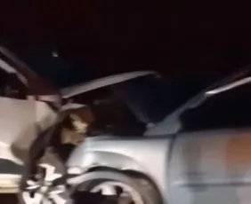 Imagem ilustrativa da imagem Colisão frontal entre dois carros deixa três mortos e três feridos em São Mateus