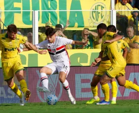 Imagem ilustrativa da imagem São Paulo reage após bombardeio do Mirassol e busca empate fora