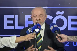 Imagem ilustrativa da imagem "Eu vim para discutir o Brasil", diz Lula