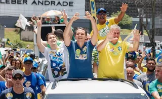 Imagem ilustrativa da imagem Manifestantes fazem atos em apoio a Flávio na Grande Vitória