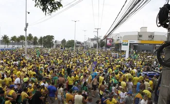 Imagem ilustrativa da imagem Ato de Flávio Bolsonaro reúne apoiadores em Vitória