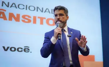 Imagem ilustrativa da imagem “Drogômetro” tem de diferenciar uso de remédio de “abuso na balada”, diz secretário