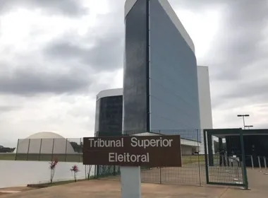 Imagem ilustrativa da imagem Corregedor do TSE derruba decisão de Kassio e libera canal pró-Lula
