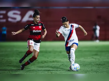 Jose Juninho comemora o segundo gol do Inter contra o Botafogo