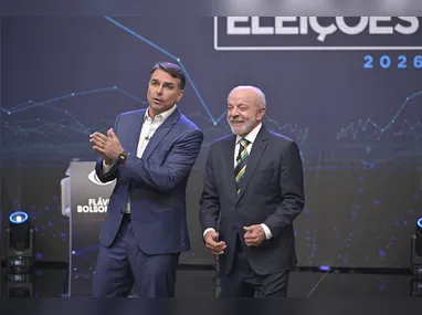Manifestação de Flávio Bolsonaro foi encaminhada ao TSE