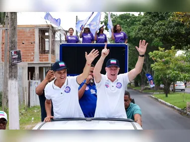 Pazolini esteve acompanhado do presidenciável Flávio Bolsonaro (PL) e de outras lideranças da direita do País
