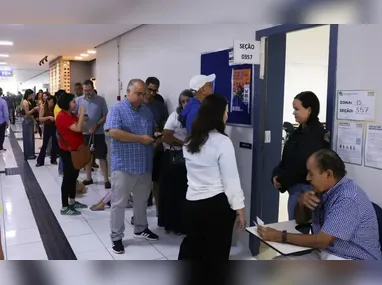 Bolsa Família vai ter regra de transição de dois anos, diz de campanha Flávio