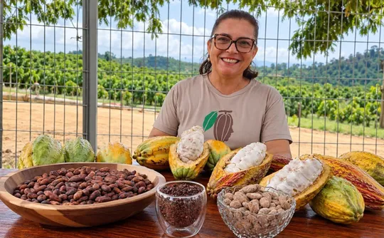 Imagem ilustrativa da imagem Produtora de Linhares cria chocolate light com cacau do próprio sítio
