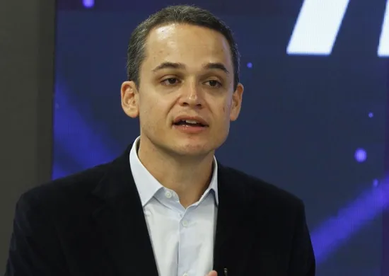 Imagem ilustrativa da imagem AO VIVO: Acompanhe a sabatina do candidato ao governo do ES Lorenzo Pazolini