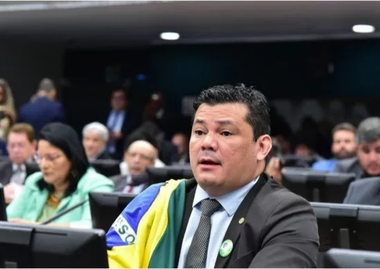 Imagem ilustrativa da imagem PL nacional pede ao estadual que Gilvan seja oficialmente substituído na chapa