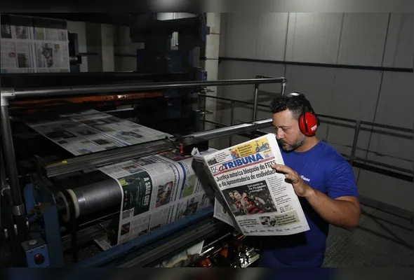 Parque gráfico do jornal A Tribuna: empresários destacam a importância da imprensa na evolução do País