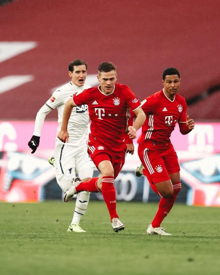 Bayern Munique corta salário de jogadores que se recusam a se vacinar contra a covid-19