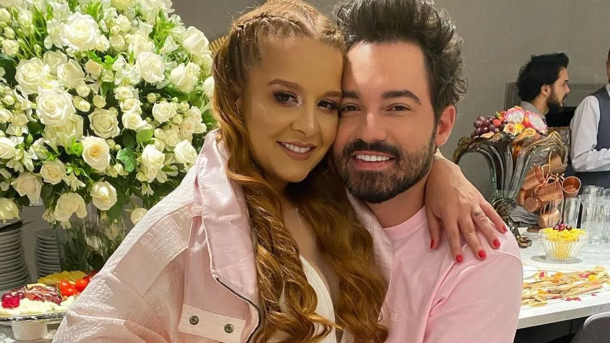 Imagem ilustrativa da imagem Maiara e Fernando são flagrados aos beijos após término