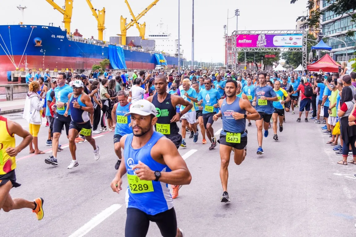 Imagem ilustrativa da imagem Imagens Corrida Tribuna 2021