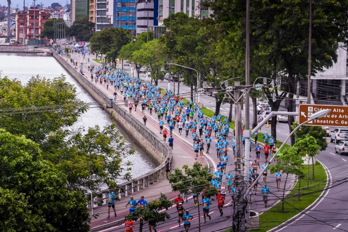 Imagem ilustrativa da imagem Imagens Corrida Tribuna 2021