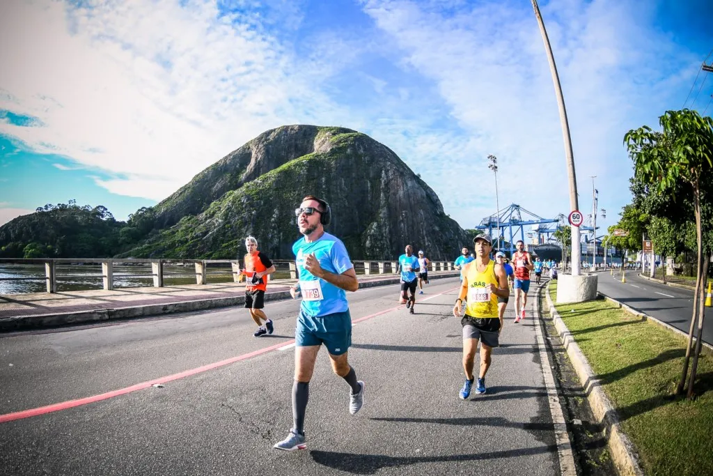 Imagem ilustrativa da imagem Corrida Tribuna Imagens 2018