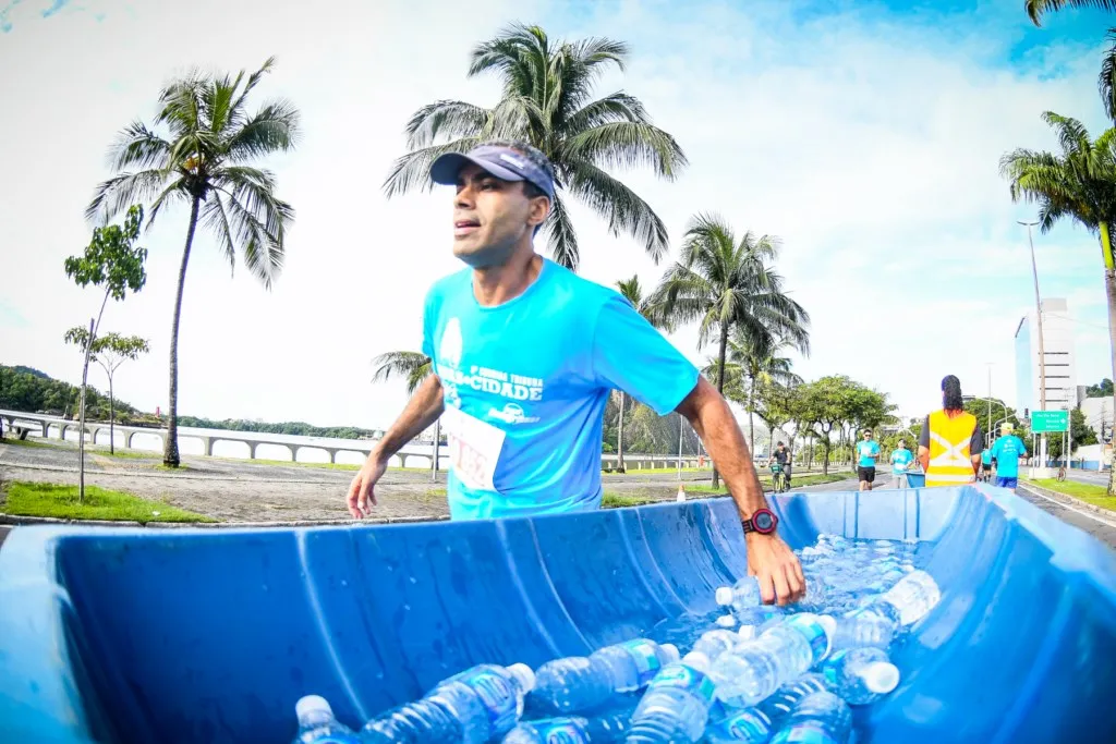 Imagem ilustrativa da imagem Corrida Tribuna Imagens 2018