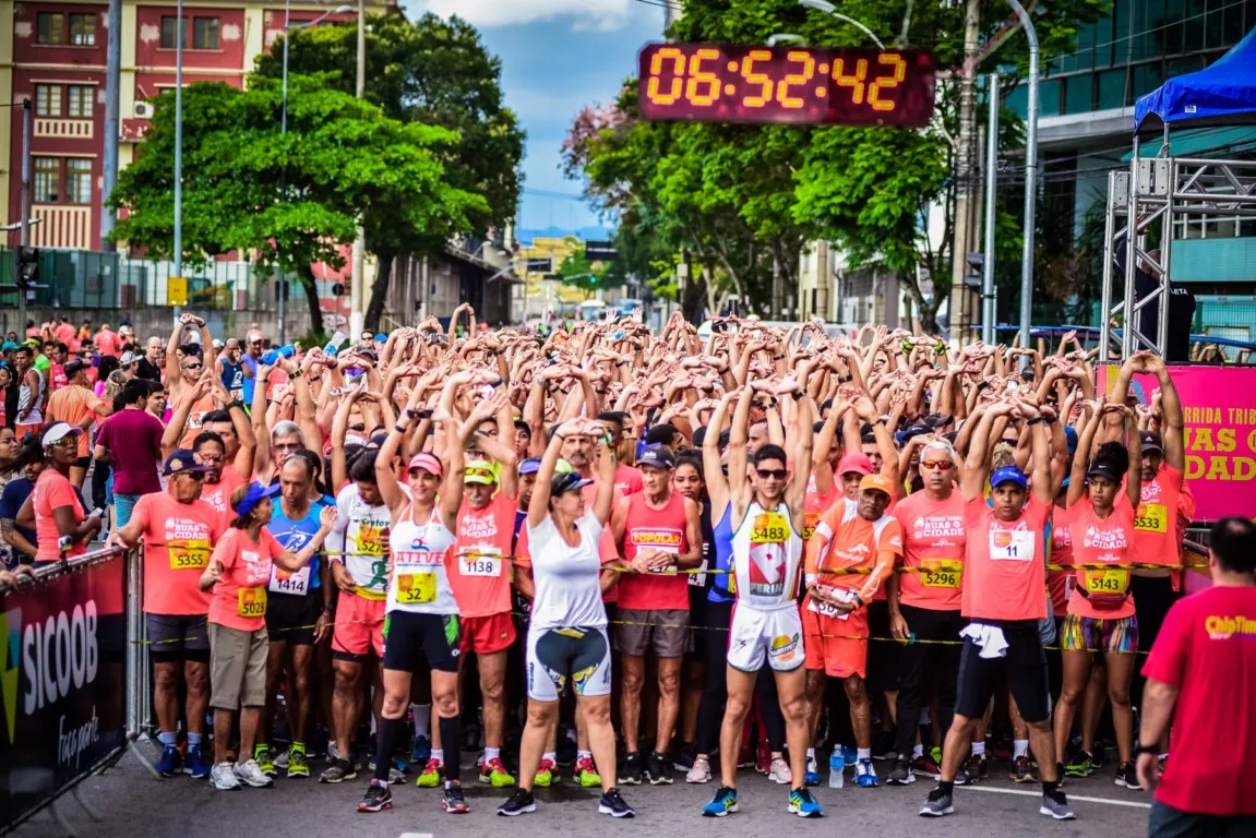 Imagem ilustrativa da imagem Corrida Tribuna Imagens 2019