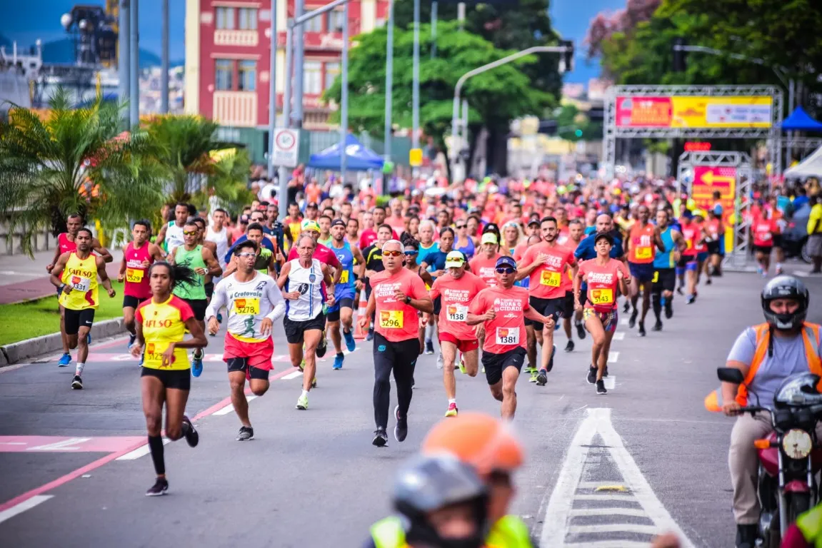 Imagem ilustrativa da imagem Corrida Tribuna Imagens 2019