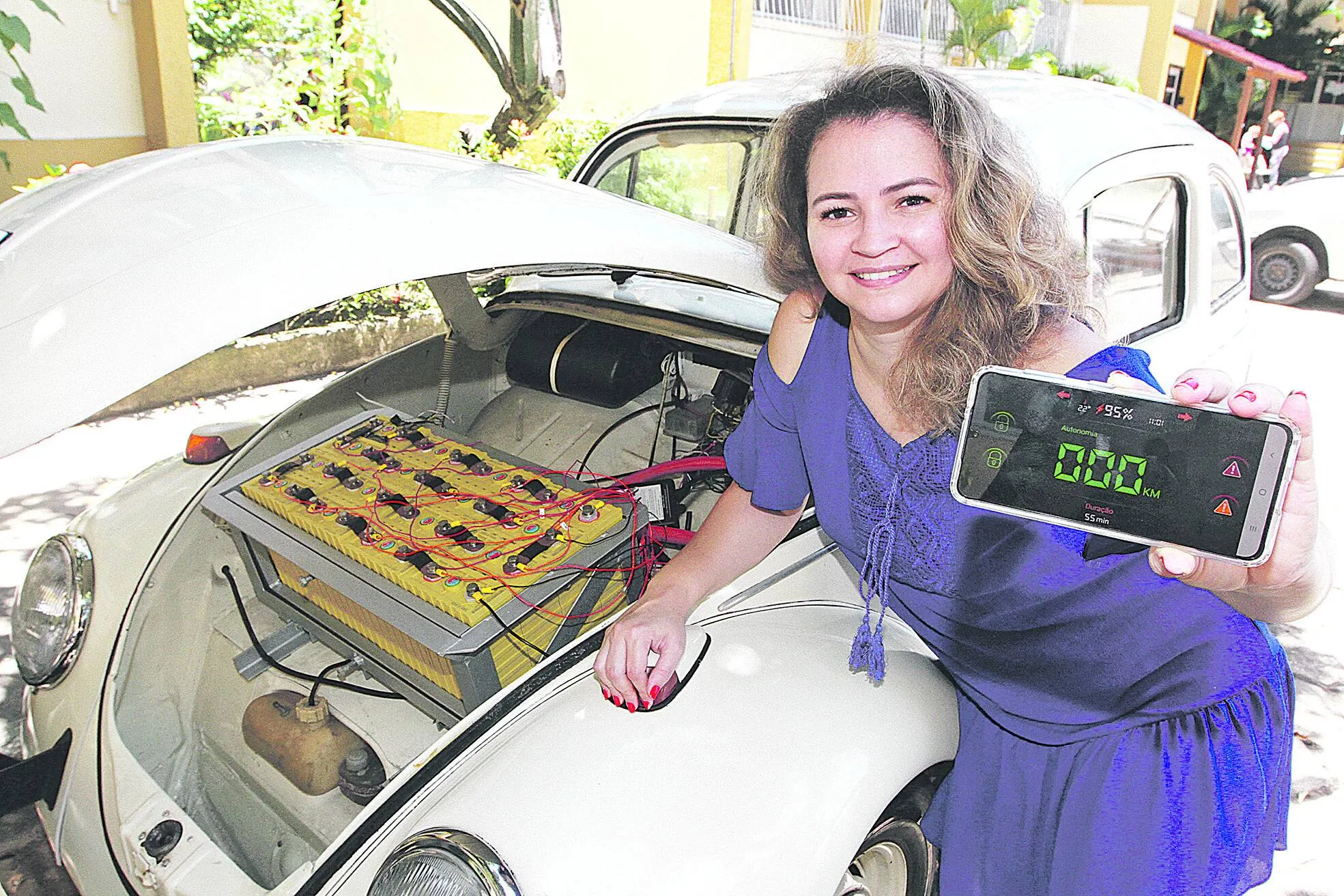 Imagem ilustrativa da imagem Inventores no Estado criam de carro elétrico a triciclo a remo