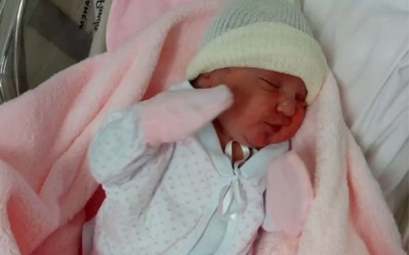 Imagem ilustrativa da imagem Primeiro bebê de 2022 nasceu 4 minutos após à meia-noite