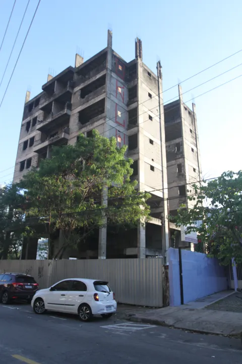 Imagem ilustrativa da imagem Prédio está abandonado há 22 anos em Vitória