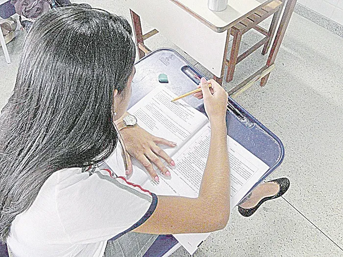Imagem ilustrativa da imagem Provão para testar 269 mil estudantes será aplicado a partir desta quinta-feira
